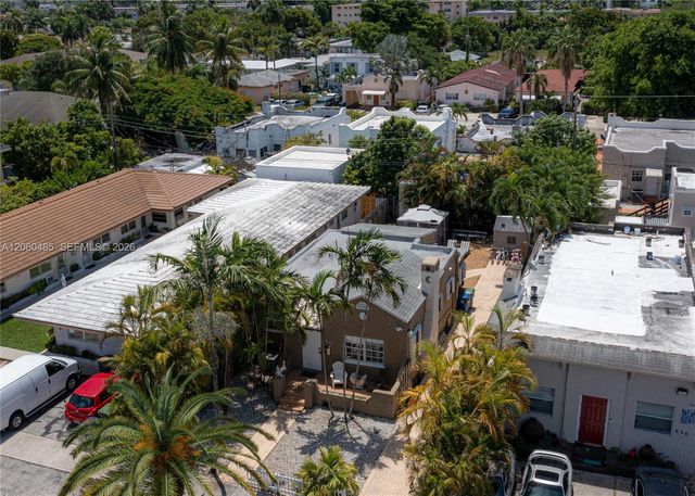 626 NE 4th Ct, Hallandale Beach, FL 33009