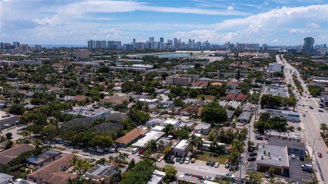 626 NE 4th Ct, Hallandale Beach, FL 33009