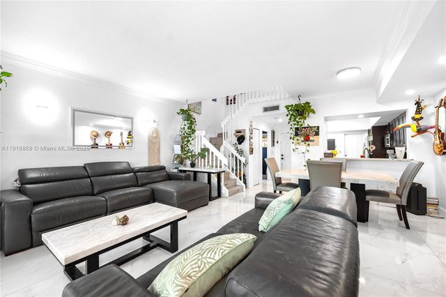 9985 SW 118th Pl, Miami, FL 33186