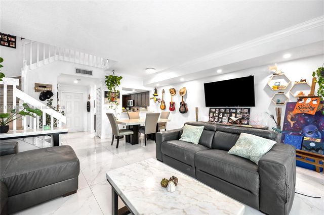 9985 SW 118th Pl, Miami, FL 33186