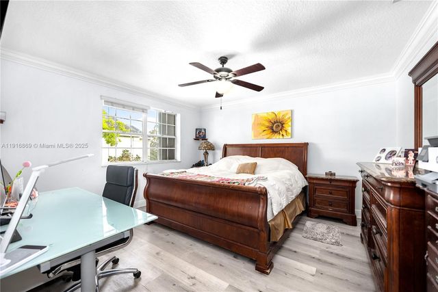 9985 SW 118th Pl, Miami, FL 33186