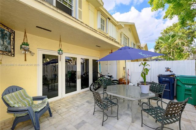 9985 SW 118th Pl, Miami, FL 33186