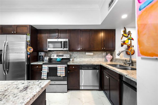 9985 SW 118th Pl, Miami, FL 33186