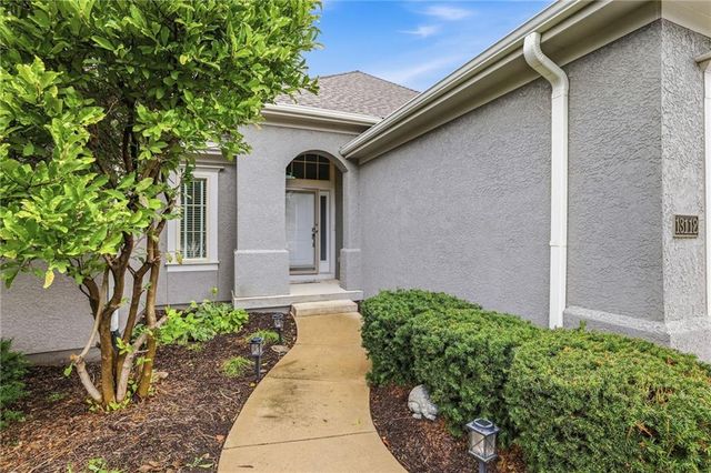 13112 W 170th Street, Overland Park, KS 66221
