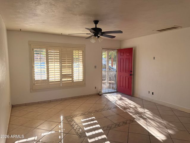 5431 S 5TH Street, Phoenix, AZ 85040