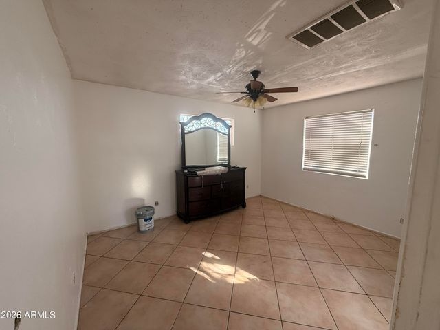 5431 S 5TH Street, Phoenix, AZ 85040