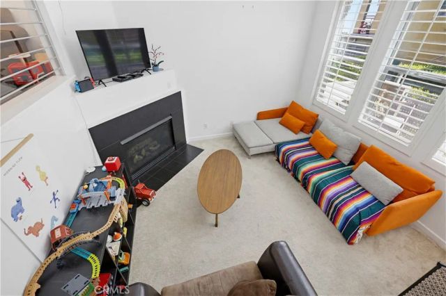 612 E Jeanette Lane, Santa Ana, CA 92705