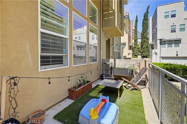 612 E Jeanette Lane, Santa Ana, CA 92705