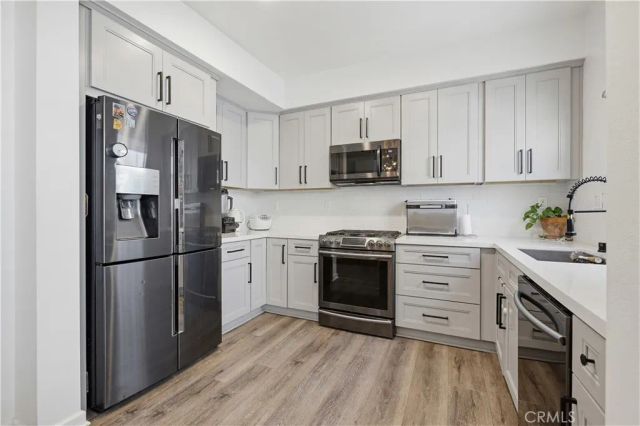 612 E Jeanette Lane, Santa Ana, CA 92705