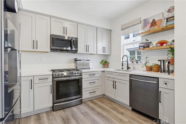 612 E Jeanette Lane, Santa Ana, CA 92705