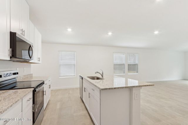3695 BELLA SERA Lane, Green Cove Springs, FL 32043