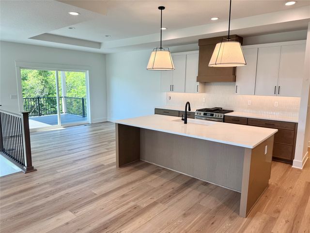 1355 NW Yorktown Drive, Waukee, IA 50263