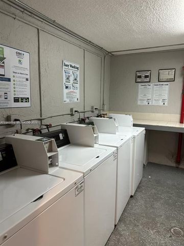 210 SW 11th St 609, Miami, FL 33130