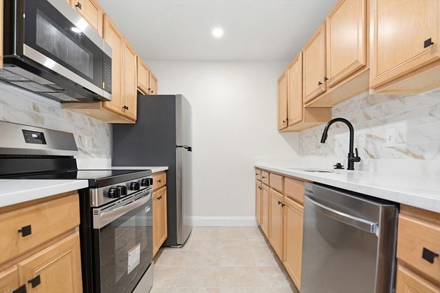 200 Market St 3002, Lowell, MA 01852