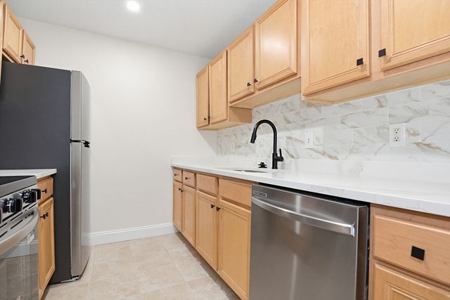 200 Market St 3002, Lowell, MA 01852