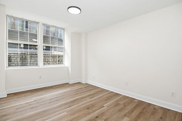 200 Market St 3002, Lowell, MA 01852
