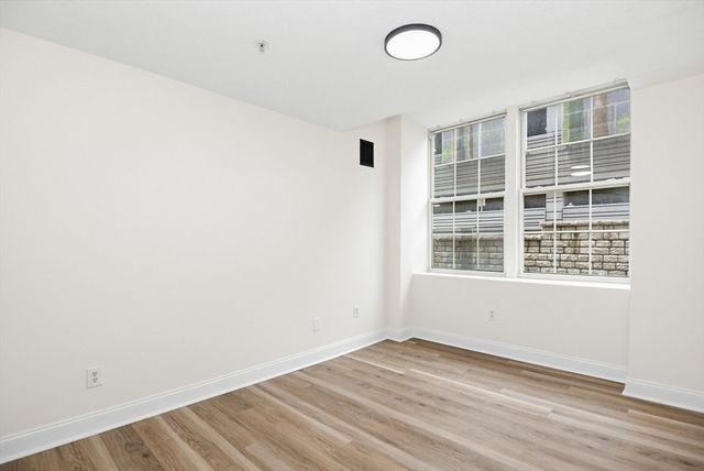 200 Market St 3002, Lowell, MA 01852