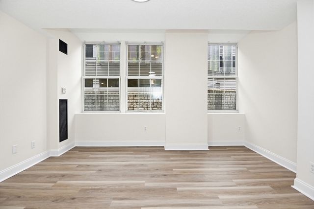 200 Market St 3002, Lowell, MA 01852