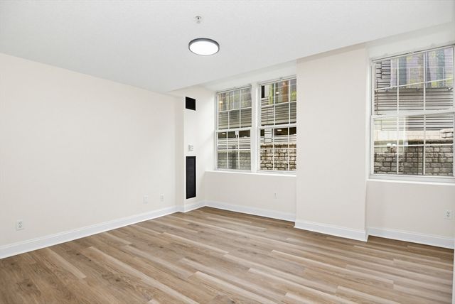 200 Market St 3002, Lowell, MA 01852