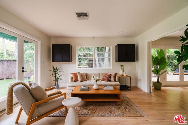 13230 Hesby Street, Los Angeles, CA 91423