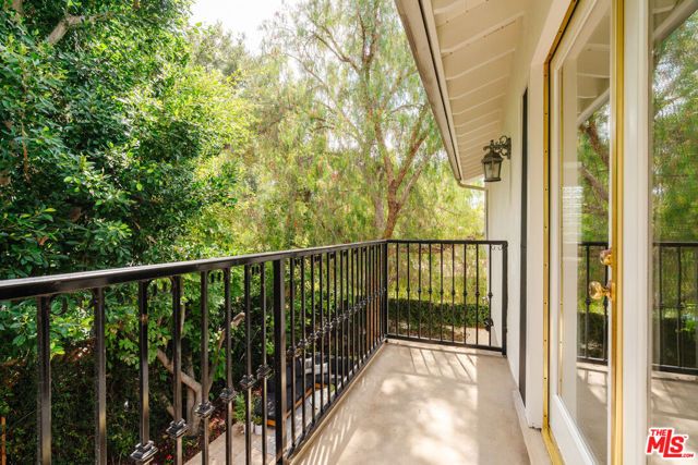 13230 Hesby Street, Los Angeles, CA 91423