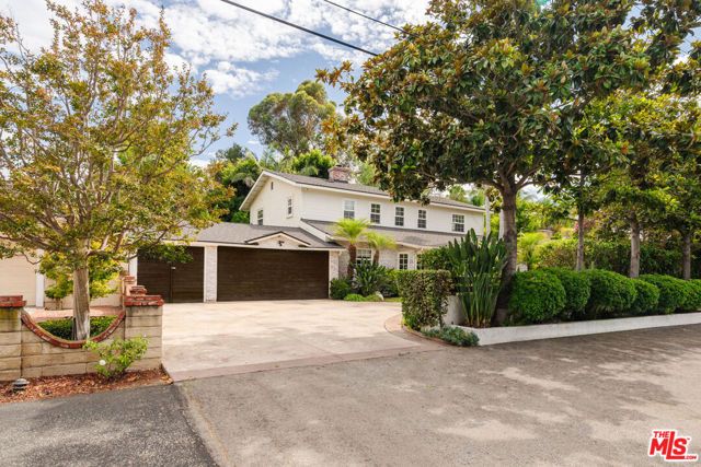 13230 Hesby Street, Los Angeles, CA 91423