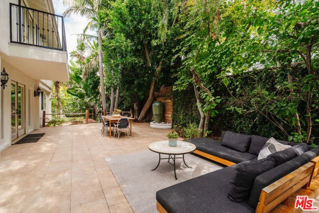 13230 Hesby Street, Los Angeles, CA 91423