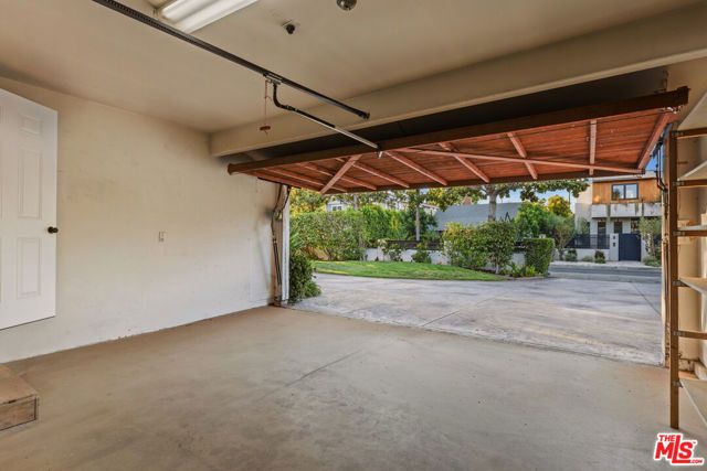 13230 Hesby Street, Los Angeles, CA 91423