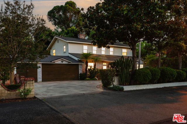13230 Hesby Street, Los Angeles, CA 91423
