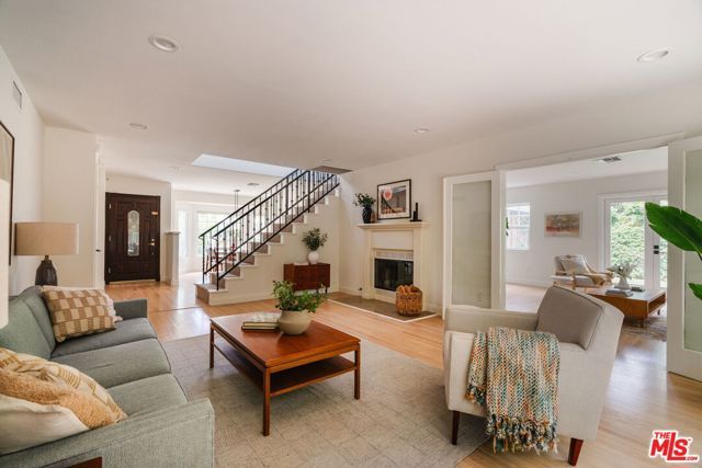 13230 Hesby Street, Los Angeles, CA 91423