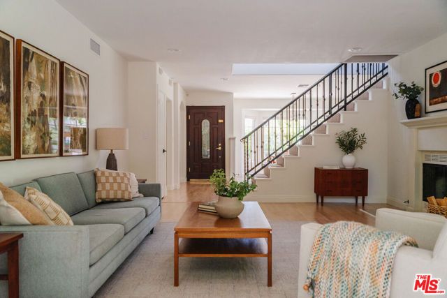 13230 Hesby Street, Los Angeles, CA 91423