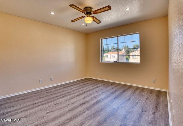 43954 Blue Sky Court, Lancaster, CA 93536