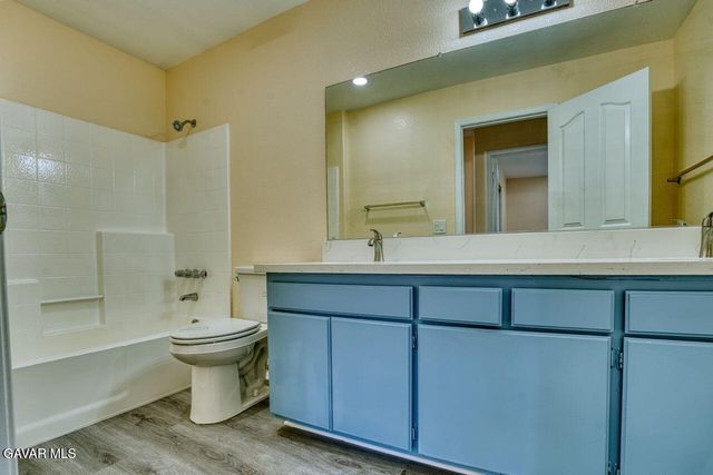 43954 Blue Sky Court, Lancaster, CA 93536