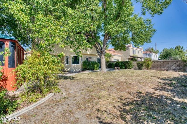 43954 Blue Sky Court, Lancaster, CA 93536