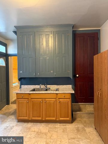 2807 KUTZTOWN RD, Reading, PA 19605
