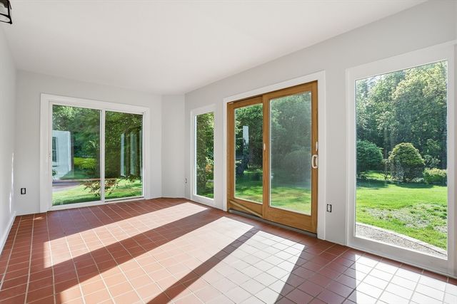 106 Bolton Rd, Harvard, MA 01451