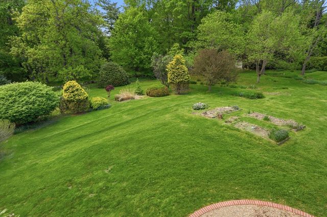 106 Bolton Rd, Harvard, MA 01451