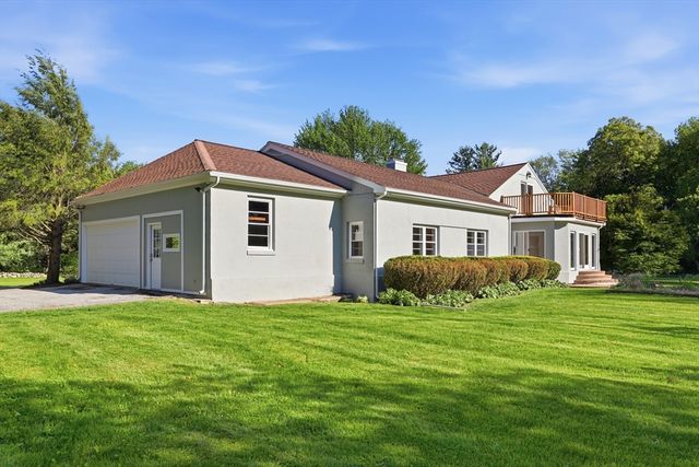 106 Bolton Rd, Harvard, MA 01451