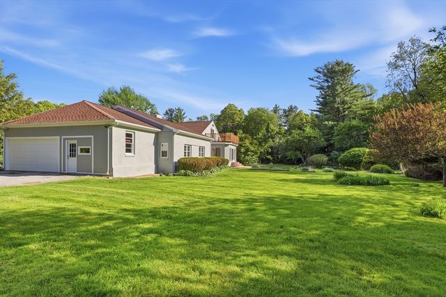 106 Bolton Rd, Harvard, MA 01451