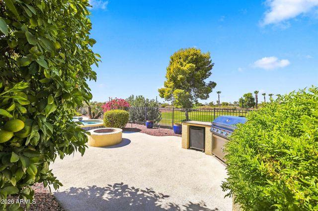 21922 N Pedregosa Court, Sun City West, AZ 85375