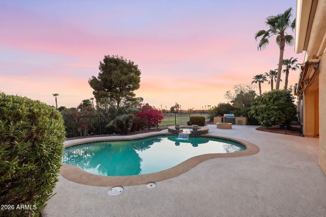 21922 N Pedregosa Court, Sun City West, AZ 85375