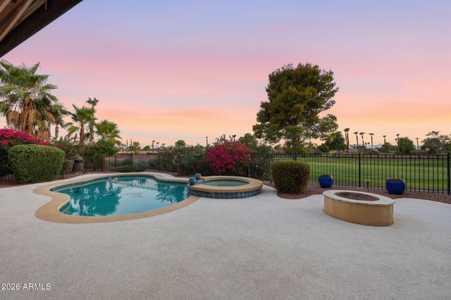 21922 N Pedregosa Court, Sun City West, AZ 85375