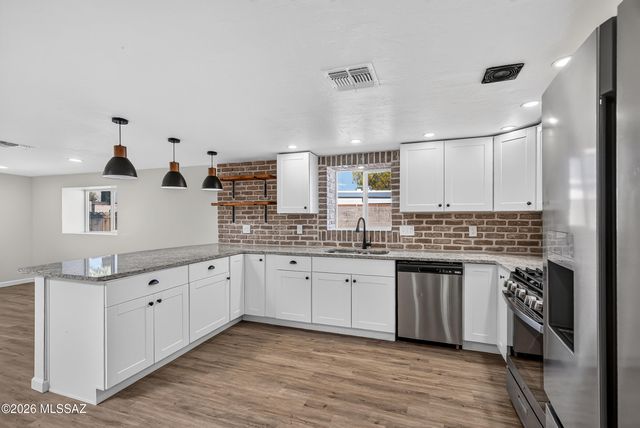 436 E Seneca Street, Tucson, AZ 85705