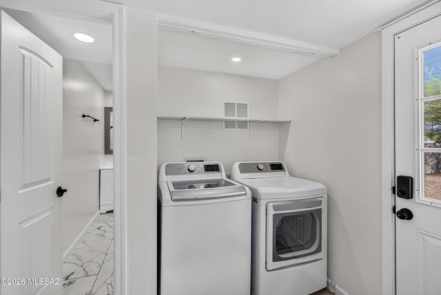 436 E Seneca Street, Tucson, AZ 85705