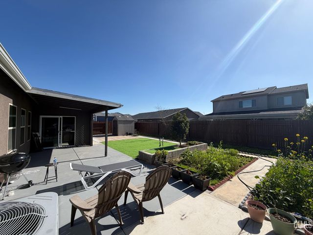 6003 Glen Rose Avenue, Bakersfield, CA 93313