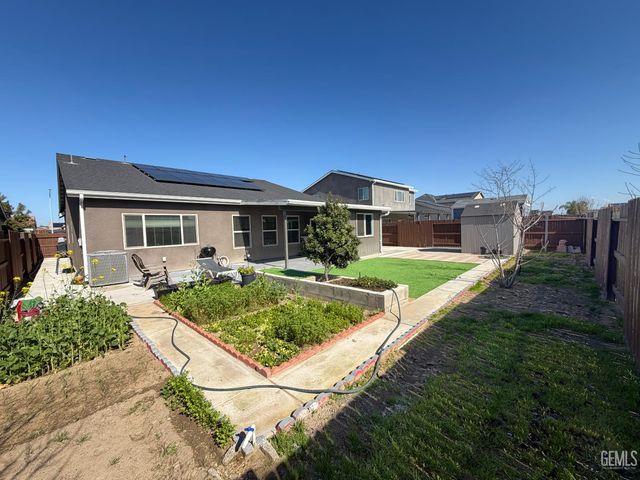 6003 Glen Rose Avenue, Bakersfield, CA 93313
