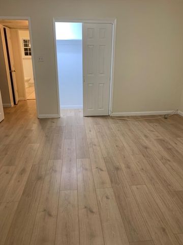 85 Ford St E, Methuen, MA 01845