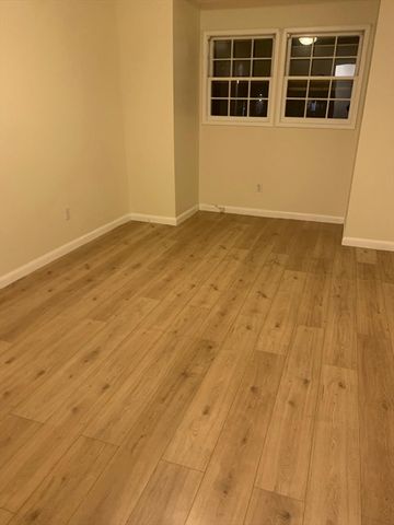 85 Ford St E, Methuen, MA 01845