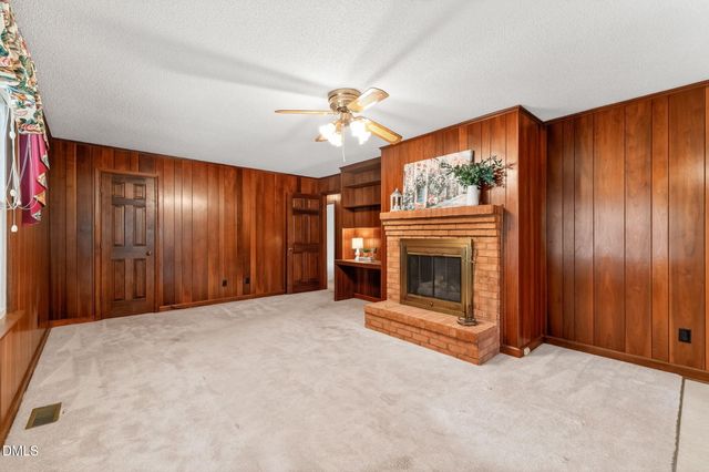 808 Chestnut Drive, Smithfield, NC 27577