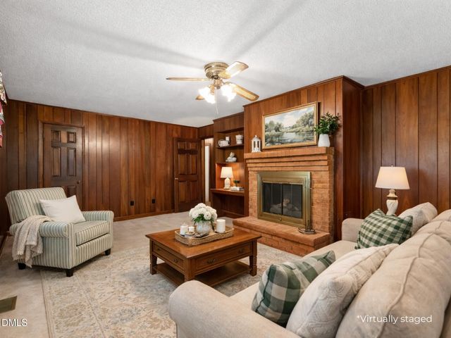 808 Chestnut Drive, Smithfield, NC 27577